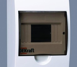 Корпус пластиковый навесной 6мод. ЩРН-П-6 20х15х10 IP41 SchE