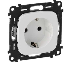 Механизм розетки 1-м СП Valena Allure 16А IP2X 250В 2К+З с лиц. панелью безвинт. зажимы бел. Leg