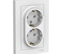 Розетка 2-м ATLAS DESIGN с заземл. 16А в сборе бел. SchE