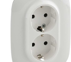 Розетка 2-м СП Valena Allure 16А IP20 250В 2х2К+З с лиц. панелью защ. шторки безвинт. зажимы бел. Leg