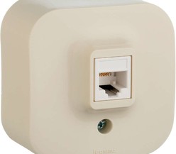 Розетка информационная 1-м ОП Quteo RJ45 CAT.5E UTP сл. кость Leg
