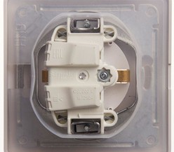 Розетка 1-м СП Glossa 16А IP44 с защ. крышкой защ. шторки с заземл. в сборе бел. SchE