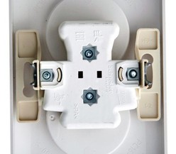 Розетка 2-м СП Хит 16А IP21 без заземл. без защ. шторок бел. SchE