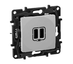 Механизм розетки USB 1-м СП Etika 2мод. 240В/5В 2400мА бел. Leg