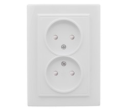 Розетка 2-м СП Минск 10А защ. шторки без заземл. бел. Basic EKF