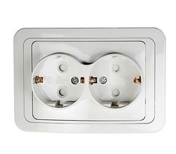 Розетка 2-м CLASSICO защ. шторки с заземл. 2128x бел. ASD / IN HOME