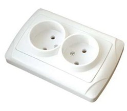 Розетка 2-м СП Маргарита 16А IP20 бел. Universal