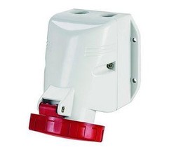 Розетка настенная IP67 32A 3P+E+N 400В