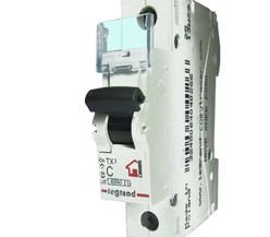 Выключатель автоматический модульный 1п C 32А 6кА TX3 6000 1мод. 230/400В Legrand